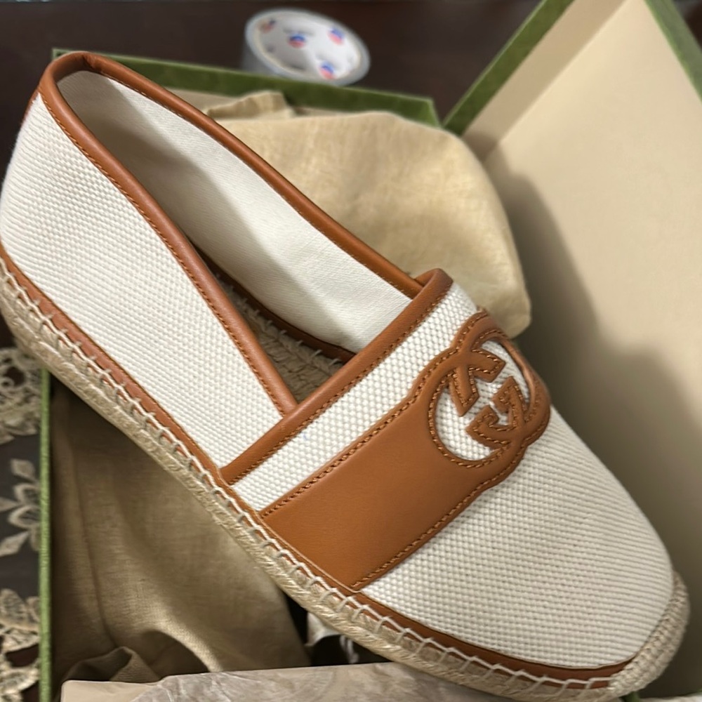 Gucci Tan and Cream Espadrille Flats with Leather Accents